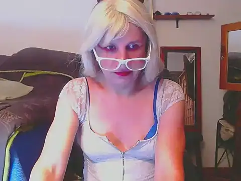 LorenJade online show from April 19, 9:52 am