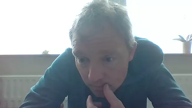 bertolini online show from March 30, 1:01 pm