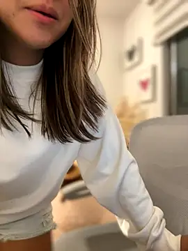 Zarah Blare online show from September 19, 3:52 am