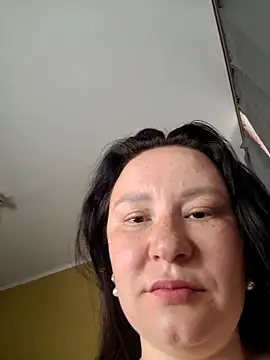Snapshot of AlexaLexie chatting on May 24, 8:30 am AlexaLexie online show from May 24, 8:30 am