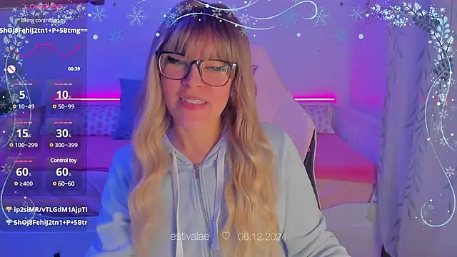 Snapshot of estivalae chatting on December 6, 7:12 pm estivalae online show from December 6, 7:12 pm