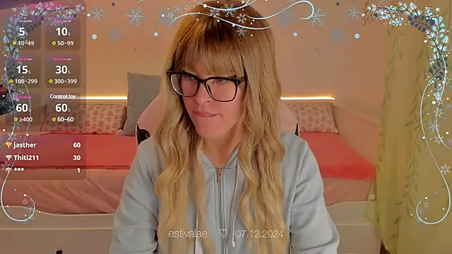 Snapshot of estivalae chatting on December 7, 2:13 pm estivalae online show from December 7, 2:13 pm