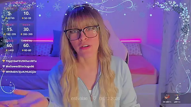 Snapshot of estivalae chatting on December 8, 11:19 pm estivalae online show from December 8, 11:19 pm