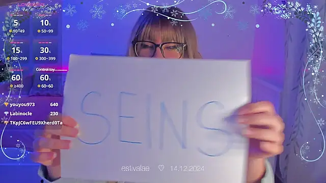 Snapshot of estivalae chatting on December 15, 1:46 am estivalae online show from December 15, 1:46 am