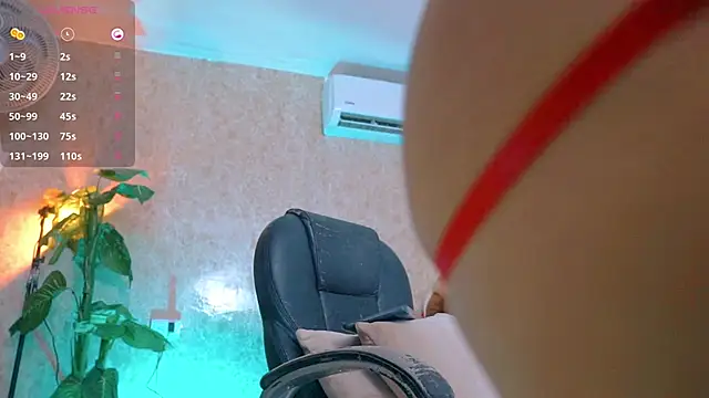 Snapshot of abbyhill27 chatting on November 22, 9:08 am abbyhill27 online show from November 22, 9:08 am