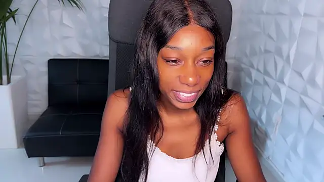 Snapshot of smileybabe chatting on January 7, 9:07 am smileybabe online show from January 7, 9:07 am