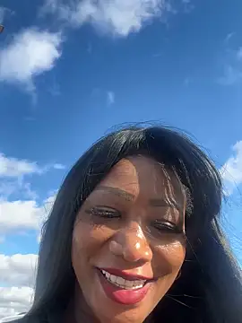 SUUKAM online show from December 14, 4:31 pm