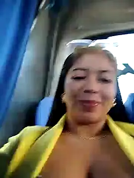 Snapshot of Ariana-pp03 chatting on December 18, 12:51 pm Ariana-pp03 online show from December 18, 12:51 pm