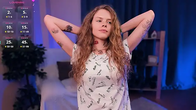 Snapshot of RayaNenlia chatting on January 27, 8:07 am RayaNenlia online show from January 27, 8:07 am