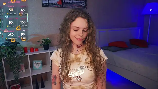 Snapshot of RayaNenlia chatting on March 12, 8:19 am RayaNenlia online show from March 12, 8:19 am