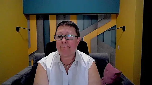 BarbaraTurners online show from March 16, 9:37 pm