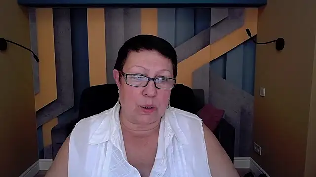 BarbaraTurners online show from October 13, 6:52 pm