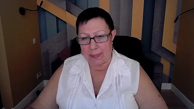 BarbaraTurners online show from October 27, 7:40 pm