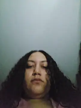 Snapshot of honeeyyy_pot chatting on October 30, 9:22 am honeeyyy pot online show from October 30, 9:22 am