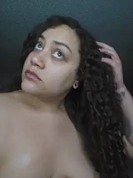 Snapshot of honeeyyy_pot chatting on November 12, 5:41 am honeeyyy pot online show from November 12, 5:41 am