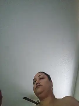 Snapshot of honeeyyy_pot chatting on November 12, 5:46 pm honeeyyy pot online show from November 12, 5:46 pm