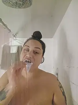 Snapshot of honeeyyy_pot chatting on December 1, 9:03 am honeeyyy pot online show from December 1, 9:03 am