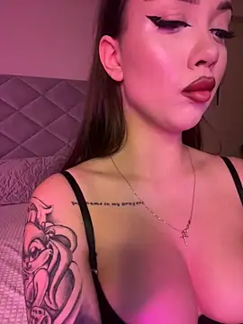 Snapshot of BamBam_XO chatting on March 14, 5:05 am BamBam XO online show from March 14, 5:05 am