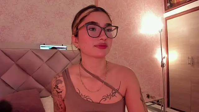 Arianavillada online show from October 22, 3:18 am