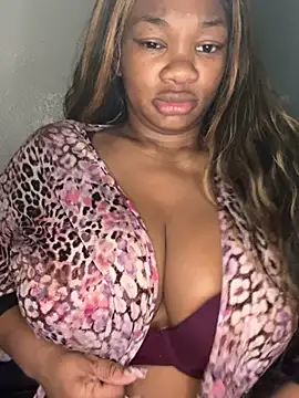 CharismaaBanx online show from December 6, 10:05 am