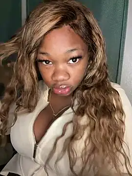 CharismaaBanx online show from February 7, 3:01 am