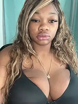 CharismaaBanx online show from February 9, 9:06 pm