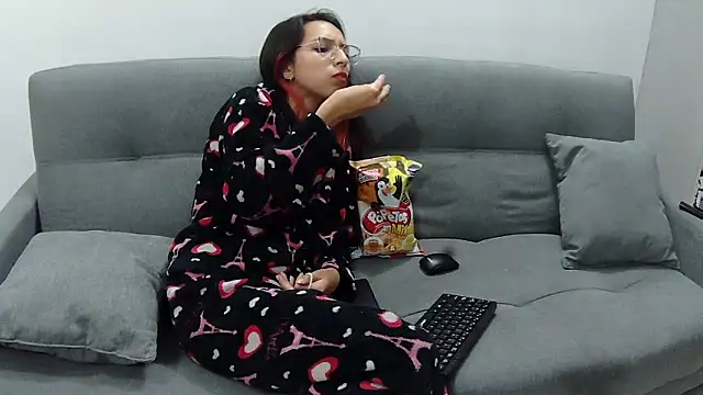 Katalleya jyj online show from February 22, 5:12 am