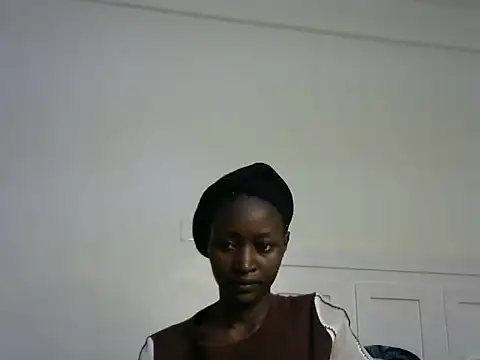 thicky anncy online show from December 7, 6:48 pm