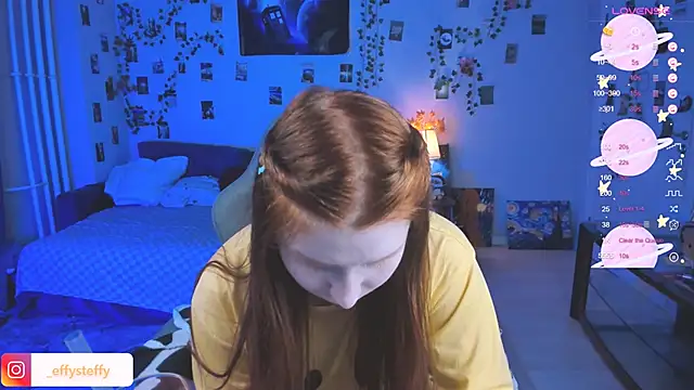 Snapshot of CallMeEffy1 chatting on September 19, 7:25 pm CallMeEffy1 online show from September 19, 7:25 pm