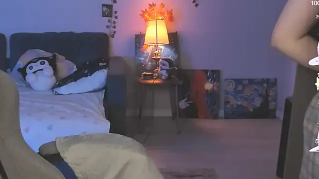 Snapshot of CallMeEffy1 chatting on September 27, 1:38 pm CallMeEffy1 online show from September 27, 1:38 pm