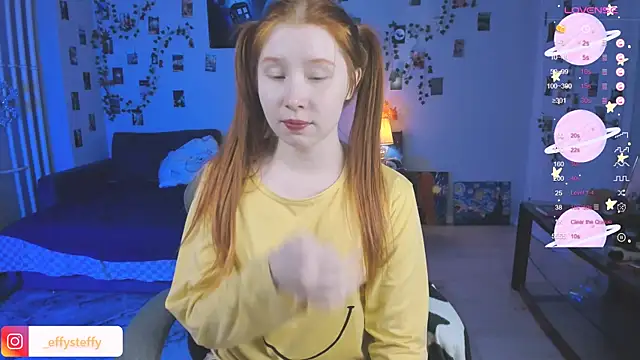 Snapshot of CallMeEffy1 chatting on October 9, 3:43 pm CallMeEffy1 online show from October 9, 3:43 pm