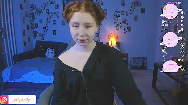 Snapshot of CallMeEffy1 chatting on October 21, 8:53 pm CallMeEffy1 online show from October 21, 8:53 pm