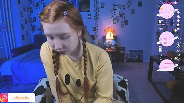 Snapshot of CallMeEffy1 chatting on October 25, 8:03 pm CallMeEffy1 online show from October 25, 8:03 pm