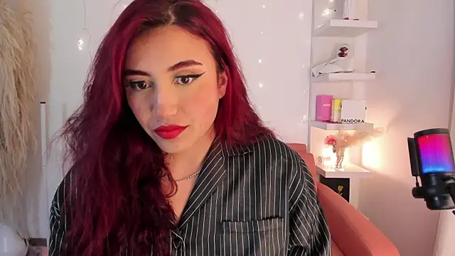 veronicaxx69 online show from June 27, 6:18 am