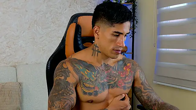 AdanReilly online show from March 19, 10:53 pm