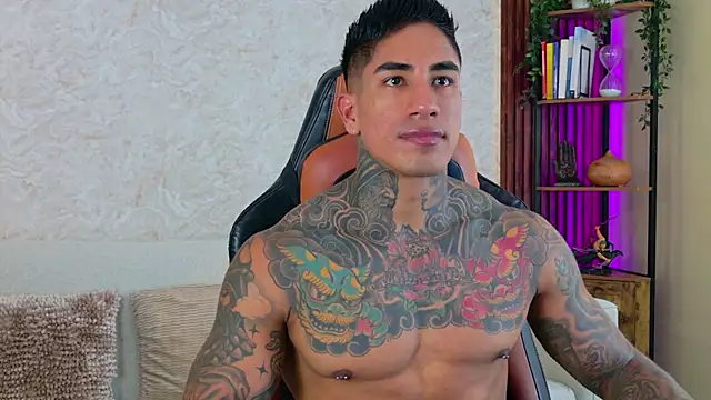 AdanReilly online show from November 29, 3:48 pm