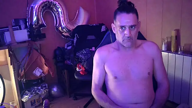 Lia Y PatrickX online show from December 12, 2:26 am