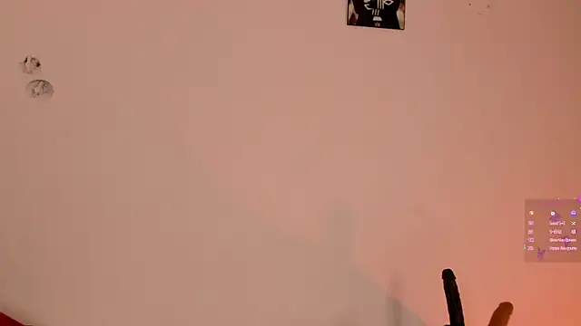 Snapshot of Maggie_1 chatting on November 1, 10:34 pm Maggie 1 online show from November 1, 10:34 pm