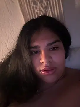 Snapshot of Badkittykim chatting on February 8, 11:33 am Badkittykim online show from February 8, 11:33 am