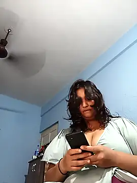 HottyOlly online show from October 6, 12:46 pm