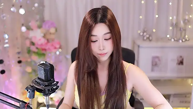 SleepArtist online show from October 4, 7:39 am