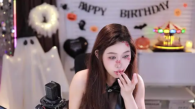 SleepArtist online show from October 31, 12:06 pm