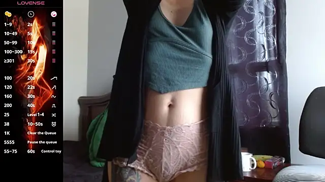 Snapshot of goretty420 chatting on February 27, 2:43 pm goretty420 online show from February 27, 2:43 pm