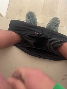 Snapshot of Angeloggaa chatting on February 20, 8:17 am Angeloggaa online show from February 20, 8:17 am