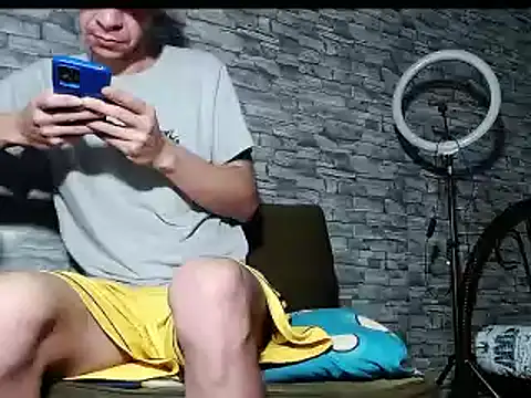 Snapshot of bulguehot chatting on March 12, 10:05 am bulguehot online show from March 12, 10:05 am