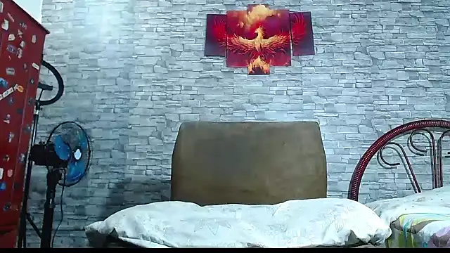 Snapshot of bulguehot chatting on October 31, 3:46 pm bulguehot online show from October 31, 3:46 pm