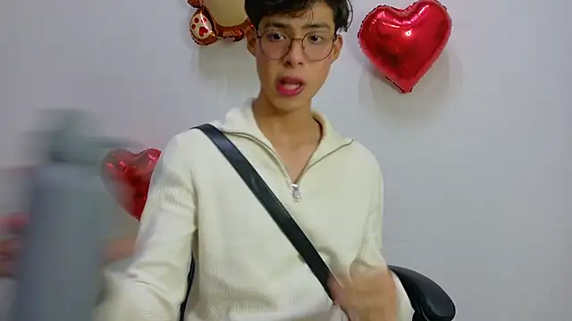 Snapshot of Jacotnk chatting on February 5, 5:20 am Jacotnk online show from February 5, 5:20 am