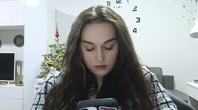 me lissa sun13 online show from December 31, 5:44 am