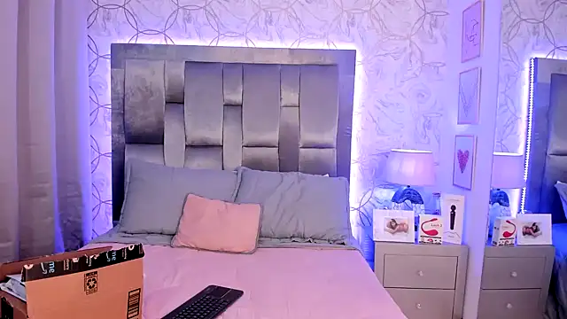 EmmaWeest online show from January 13, 7:31 pm