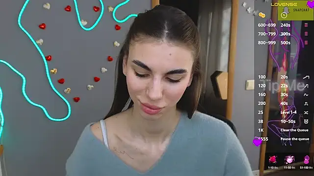 EmmyGreans online show from March 20, 6:30 am